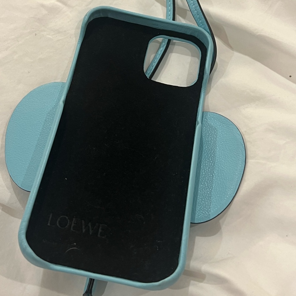 LOEWE iphone 12 elephant phone case with removable strap - Picture 3 of 4